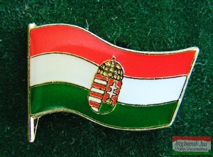 Kitűző - Magyar címeres zászló 18 mm