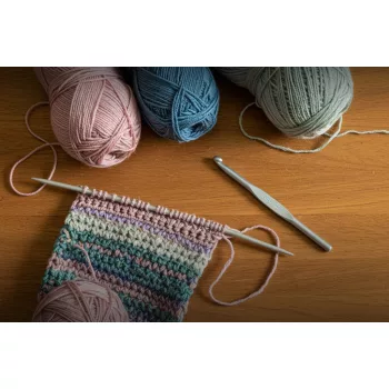 kézimunka, kötés, horgolás, varrás